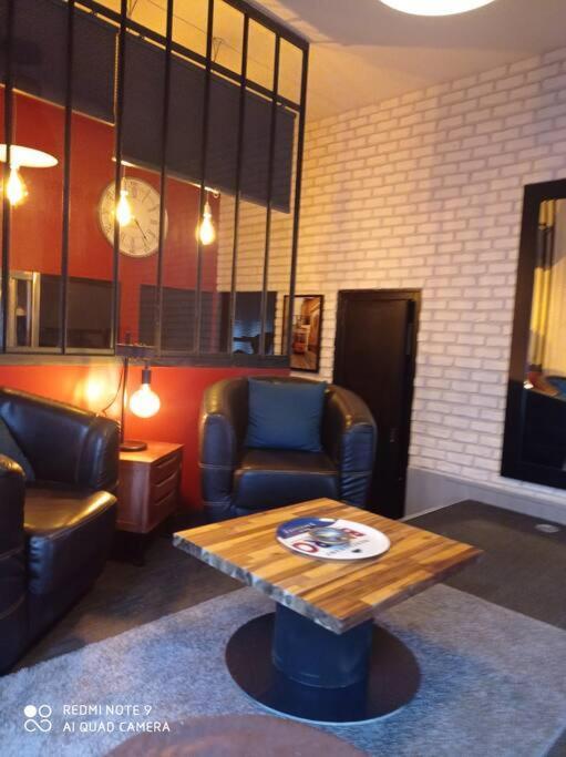 Cosy Gare Quimper Apartment Bagian luar foto